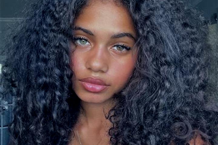 Ariana, 27, a black blue-eyed ebony companion based in Sitamau. Offering Dinner Date, GFE, Domination, Deep French Kissing. Available for incall and outcall,...