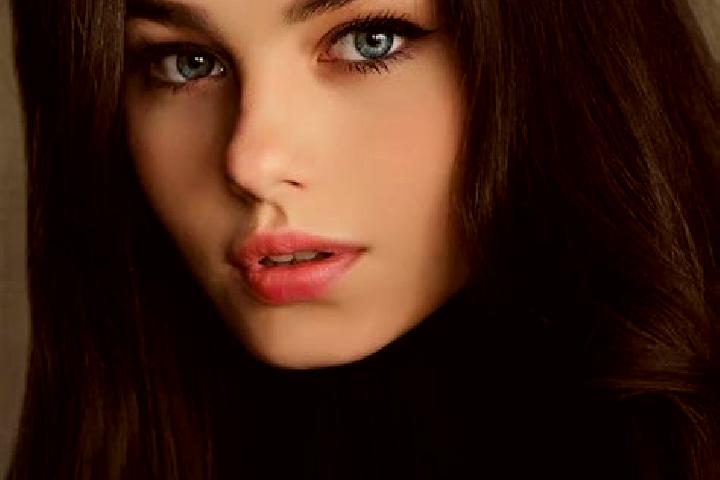 Ariana, 27, a black grey-eyed caucasian companion based in Weilbach. Offering CIM, Tantra, GFE. Available for incall and outcall, day and evening dates.