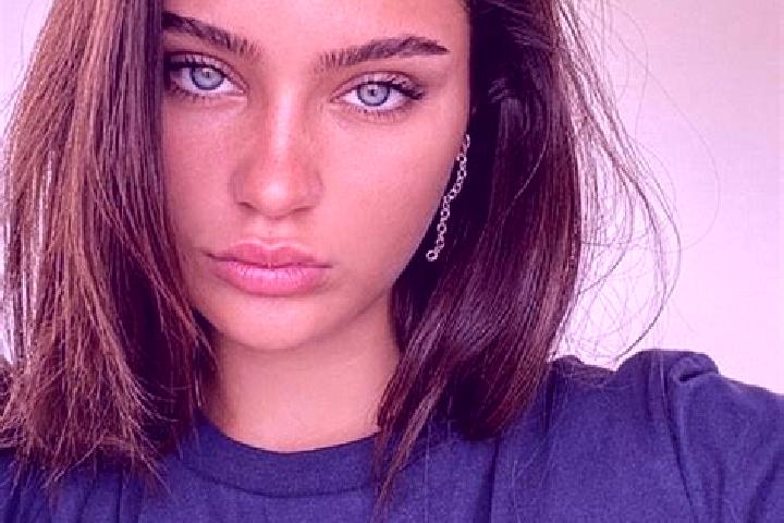 Ariana, 27, a brunette blue-eyed slavic companion based in Needingworth. Offering OWO, Dinner Date, Massage, GFE. Available for incall and outcall, overnight...