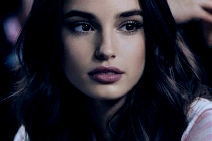 Ariana, 27, a brunette brown-eyed middle eastern companion based in Gloucester City. Offering Massage, Couples, Roleplay, Deep French Kissing, CIM. Available...