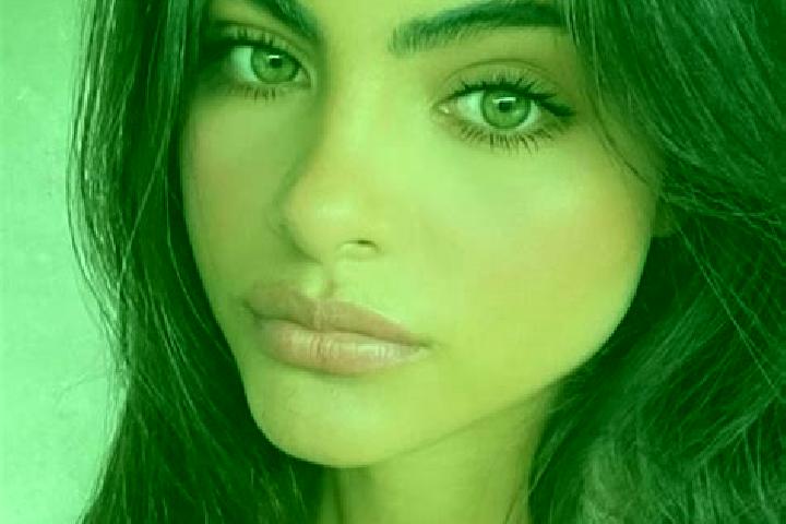 Ariana, 27, a brunette green-eyed ebony companion based in Pueyo. Offering A-Level, Roleplay. Available for incall and outcall, day and evening dates.