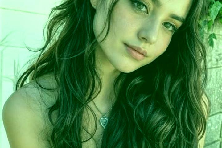 Ariana, 27, a brunette hazel-eyed middle eastern companion based in Czeladz. Offering 69, OWO, Erotic Massage, Tantra, GFE. Available for incall and outcall,...