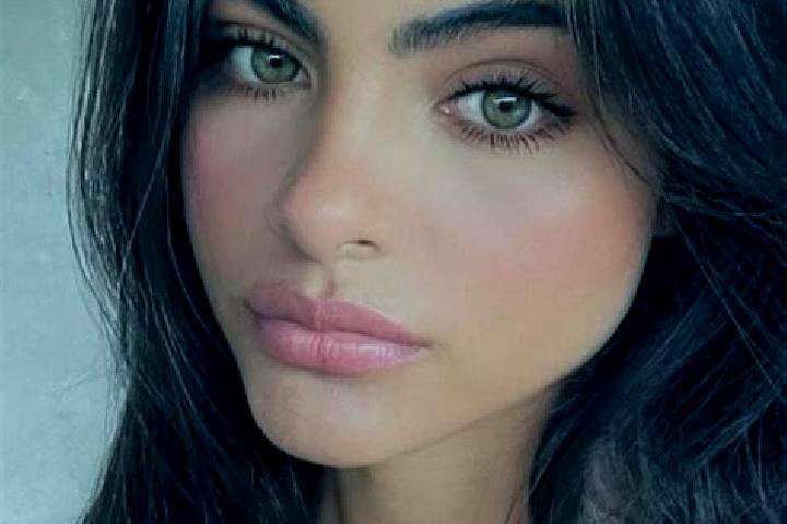 Ariana, 27, a chestnut hazel-eyed middle eastern companion based in Floresta do Araguaia. Offering BDSM, 69, Party Girl. Available for incall and outcall, ov...