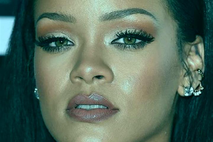 Ariana, 27, a chestnut hazel-eyed mixed companion based in Na ur. Offering 69, Domination, Couples. Available for incall and outcall, day and evening dates.