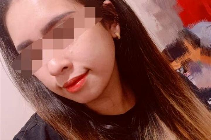 Ariana, 27, a red amber-eyed middle eastern companion based in Thoissey. Offering Party Girl, Couples, CIM. Available for incall and outcall, day and evening...