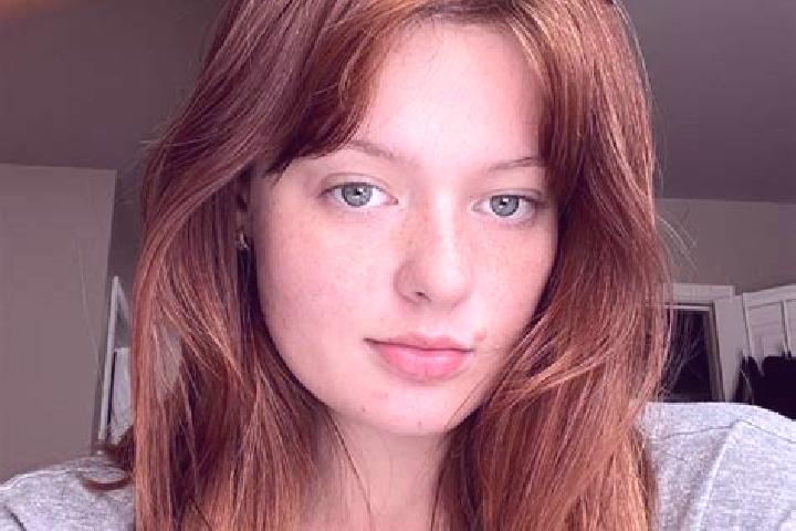 Ariana, 27, a red green-eyed european companion based in Carron. Offering Roleplay, Erotic Massage, Girlfriend Experience, Travel Companion. Available for in...