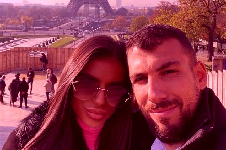 Ariana, 27 — Escort in Dumitrita, Romania