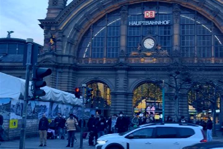 Ariana, 27 — Escort in Hauptbahnhof, Germany