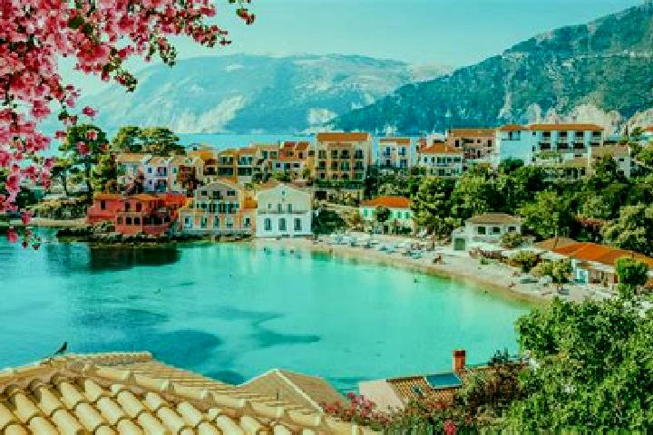Ariana, 27 — Escort in Karatoula, Greece