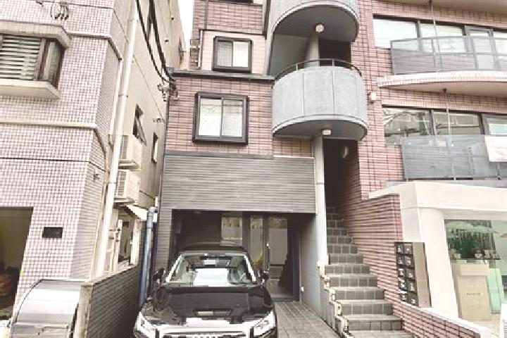Ariana, 27 — Escort in Komaba, Japan