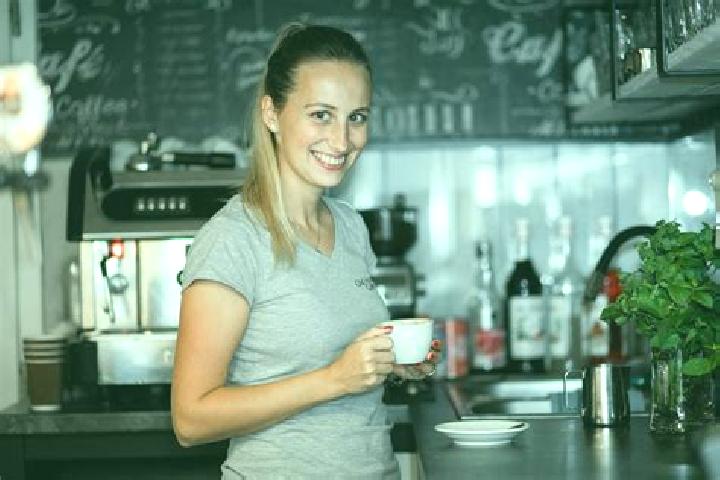 Ariana, 27 — Escort in Starkov, Czech Republic