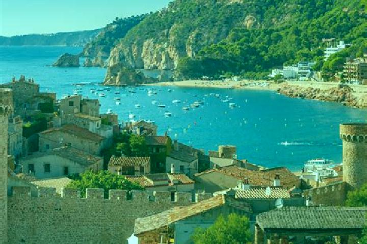 Ariana, 27 — Escort in Tavertet, Spain