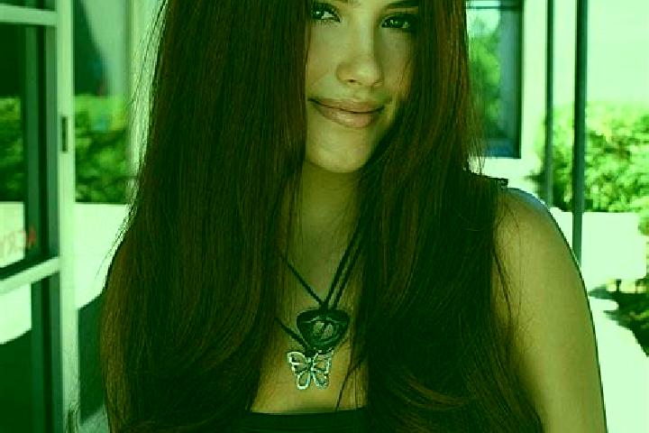 Ariana, 28, a auburn dark-eyed indian companion based in Pisculesti. Offering Erotic Massage, Domination, Fetish. Available for incall and outcall, overnight...