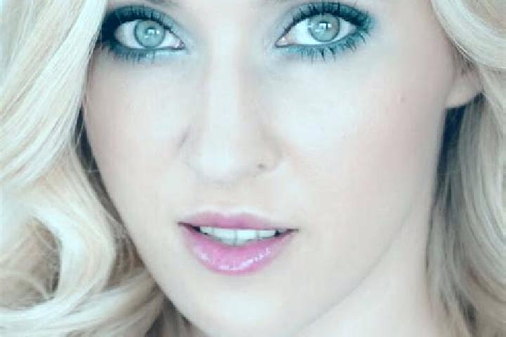 Ariana, 28, a blonde green-eyed caucasian companion based in Logicoop. Offering Striptease, Couples, Domination, A-Level. Available for incall and outcall, d...