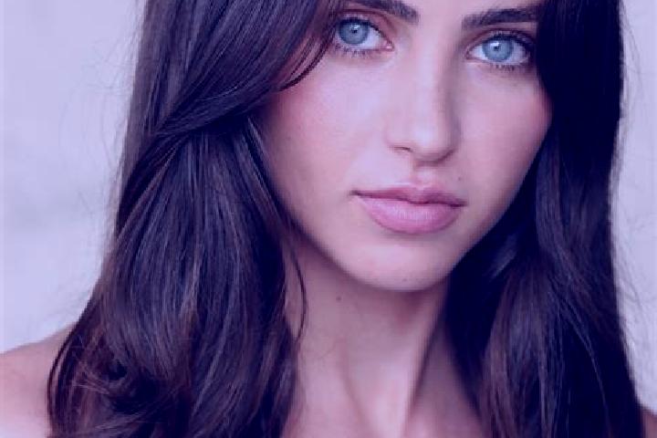 Ariana, 28, a brunette amber-eyed middle eastern companion based in Mehmels. Offering Domination, Dinner Date, Fetish, Party Girl. Available for incall and o...
