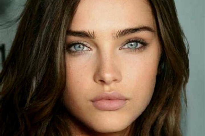 Ariana, 28, a brunette amber-eyed mixed companion based in Klaten. Offering Fetish, Deep French Kissing, Party Girl, Erotic Massage, CIM. Available for incal...