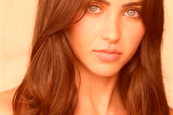 Ariana, 28, a brunette dark-eyed caucasian companion based in Vidago. Offering Fetish, Roleplay, Erotic Massage. Available for incall and outcall, day and ev...