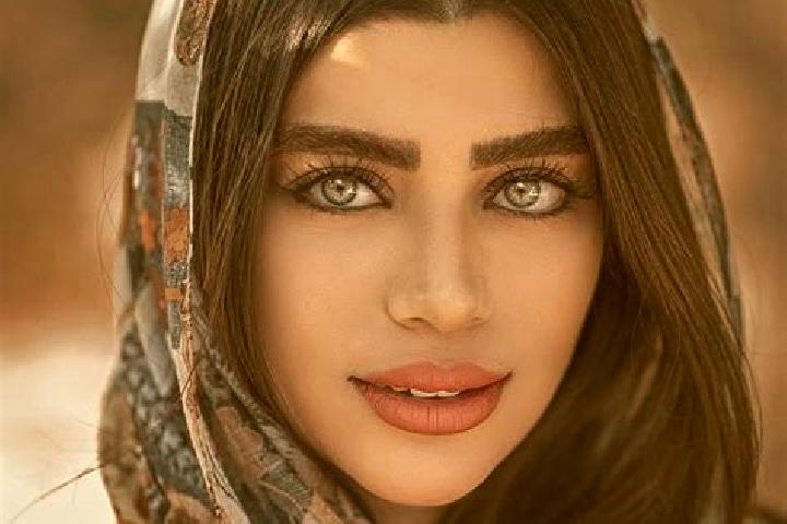 Ariana, 28, a brunette dark-eyed mixed companion based in Qal ah-ye Farsi. Offering Party Girl, Girlfriend Experience, Couples, Deep French Kissing. Availabl...
