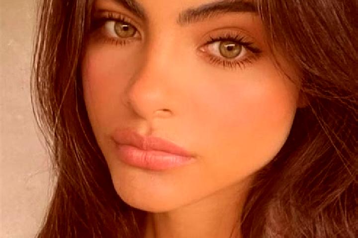 Ariana, 28, a chestnut hazel-eyed indian companion based in Boscastle. Offering CIM, Duos, 69, Tantra, Prostate Massage. Available for incall and outcall, da...