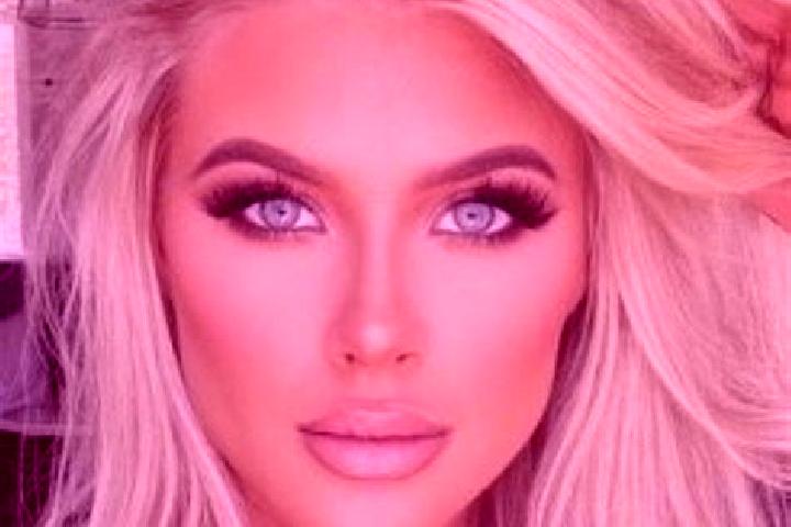 Ariana, 28, a platinum blonde hazel-eyed latina companion based in Carstairs Junction. Offering Deep French Kissing, Domination, Duos, GFE. Available for inc...