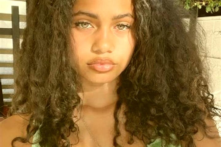 Ariana, 28, a red green-eyed mixed companion based in Yelan . Offering Deep French Kissing, Duos, Striptease, A-Level, Domination. Available for incall and o...