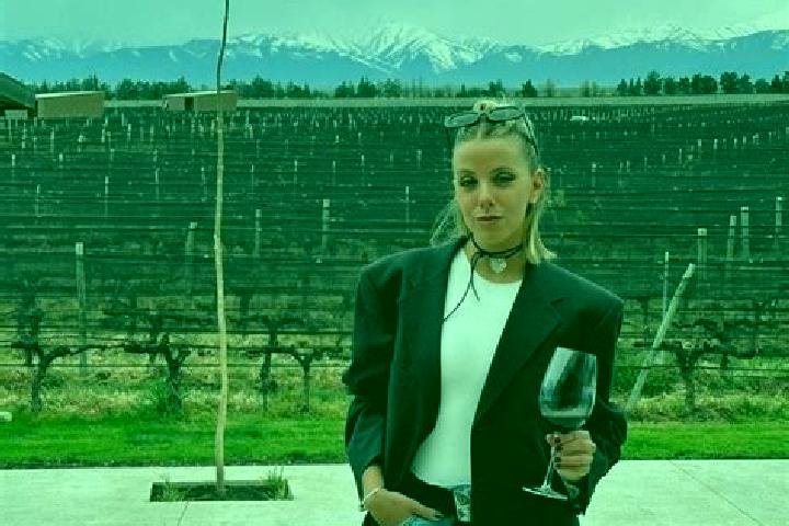 Ariana, 28 — Escort in Estacion Vinedo, Mexico