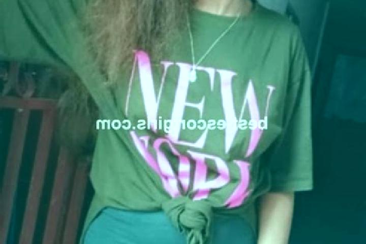 Ariana, 28 — Escort in Ouellah, Comoros