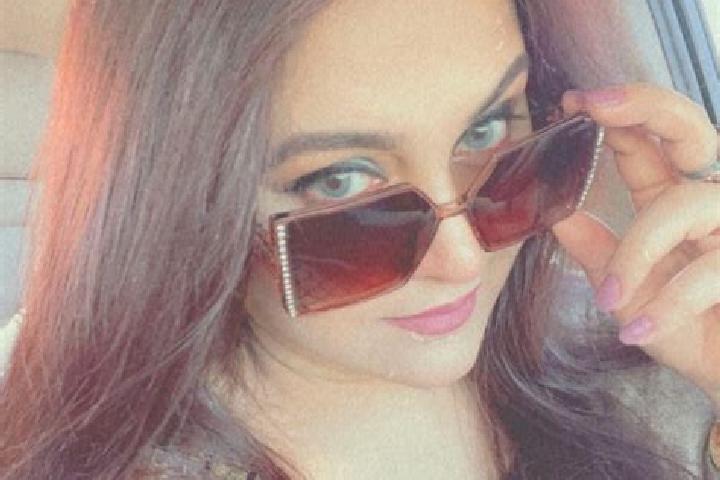 Ariana, 28 — Escort in Raba, Palestine