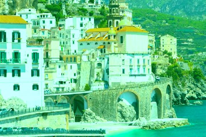 Ariana, 28 — Escort in Vajont, Italy