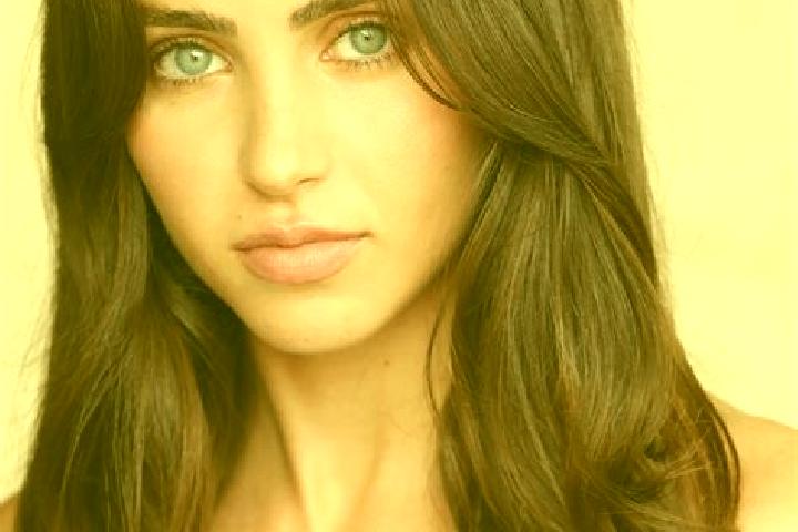 Ariana, 29, a brunette dark-eyed slavic companion based in Nove Tarutyne. Offering 69, Tantra, Fetish. Available for incall and outcall, day and evening dates.
