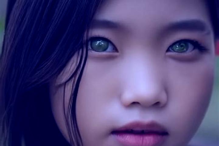 Ariana, 29, a red green-eyed asian companion based in Lobogueguia. Offering Overnight, Duos, Tantra, Roleplay. Available for incall and outcall, overnight bo...