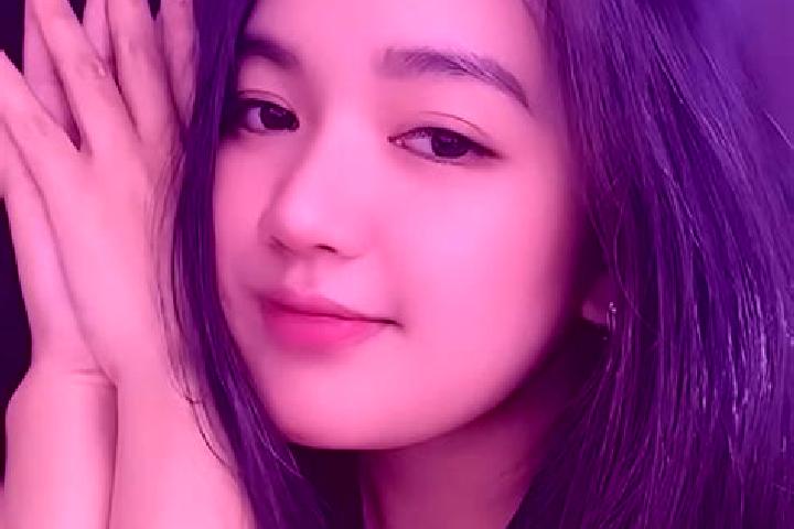 Ariana, 29 — Escort in Bangkalan, Indonesia