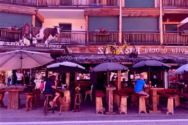 Ariana, 29 — Escort in San Cassiano, Italy