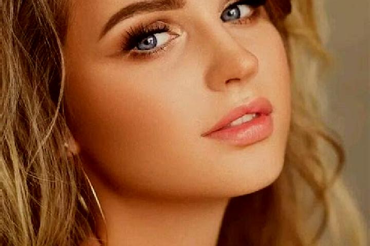 Ariana, 30, a dark blonde blue-eyed ebony companion based in Sagua la Grande. Offering CIM, Domination, BDSM. Available for incall and outcall, overnight boo...