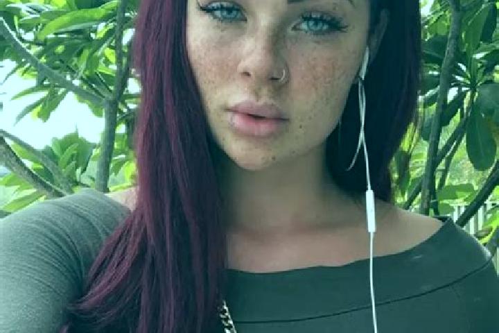Ariana, 30, a red blue-eyed caribbean companion based in Renthendorf. Offering Domination, Overnight, Dinner Date. Available for incall and outcall, overnigh...