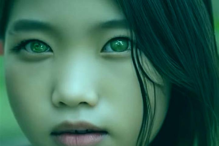 Ariana, 30, a red green-eyed asian companion based in Alifaki. Offering Massage, Prostate Massage, Couples, Roleplay. Available for incall and outcall, overn...