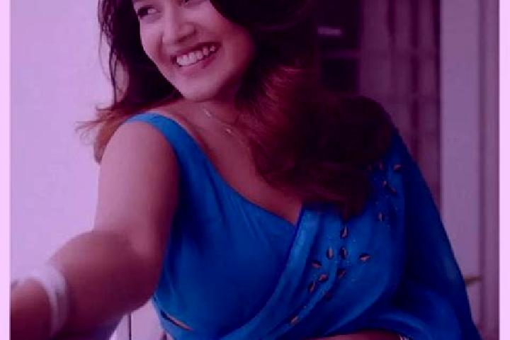 Ariana, 30 — Escort in Beldanga, India