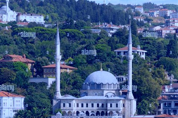 Ariana, 30 — Escort in Beylerbeyi, Turkey