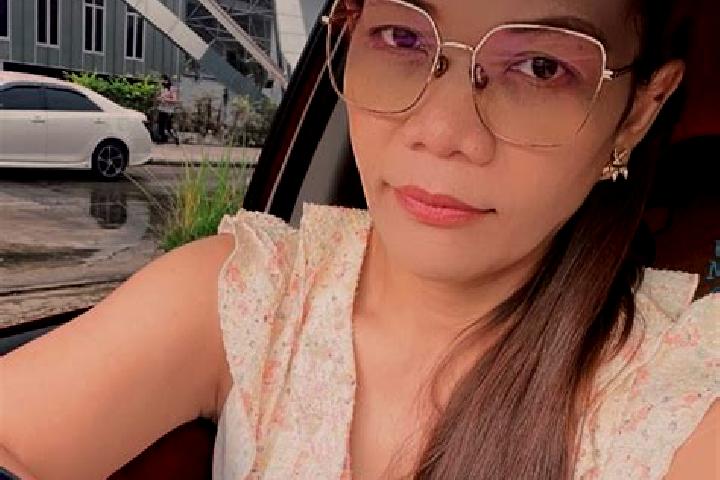 Ariana, 30 — Escort in Leuzigen, Switzerland