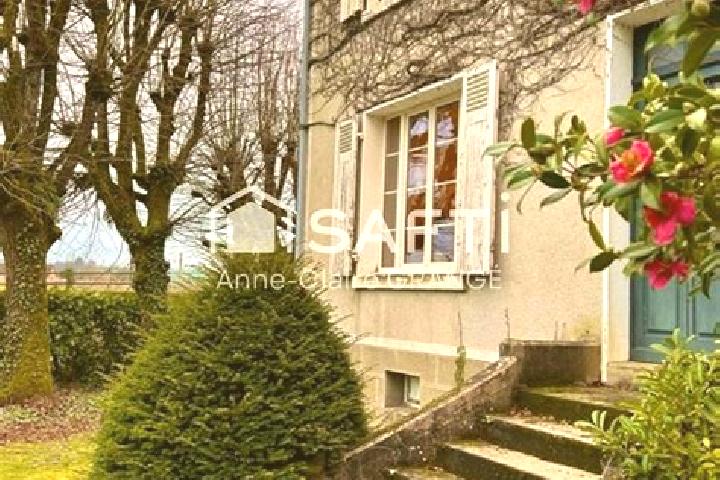 Ariana, 30 — Escort in Sille-le-Guillaume, France