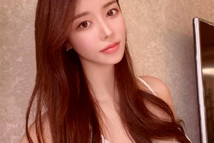 Ariana, 30 — Escort in Yangmen, China