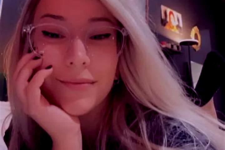 Ariana, 31, a auburn grey-eyed caucasian companion based in Tacambaro de Codallos. Offering GFE, Roleplay, Prostate Massage, BDSM. Available for incall and o...