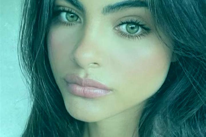 Ariana, 31, a brunette green-eyed european companion based in Niederschoeckl. Offering Travel Companion, BDSM, Domination. Available for incall and outcall, ...