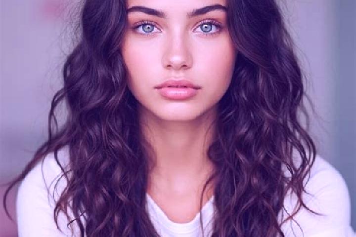 Ariana, 31, a brunette green-eyed mediterranean companion based in Bakura. Offering Duos, Prostate Massage, Domination, Roleplay. Available for incall and ou...