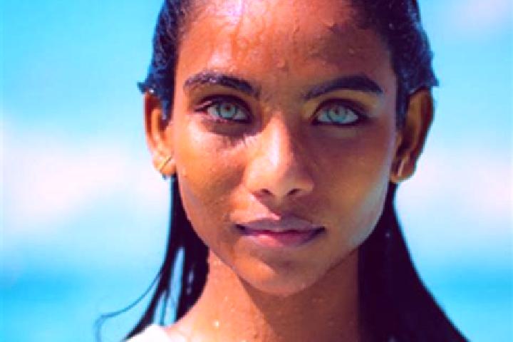 Ariana, 31, a chestnut blue-eyed indian companion based in Cikeusik. Offering Fetish, Prostate Massage, Duos, Roleplay. Available for incall and outcall, day...
