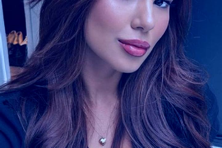 Ariana, 31, a chestnut dark-eyed asian companion based in Konigswalde. Offering 69, Tantra. Available for incall and outcall, overnight bookings available.