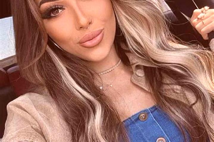Ariana, 31, a dark blonde brown-eyed mediterranean companion based in Intignano. Offering Striptease, BDSM, 69, Tantra, Overnight. Available for incall and o...