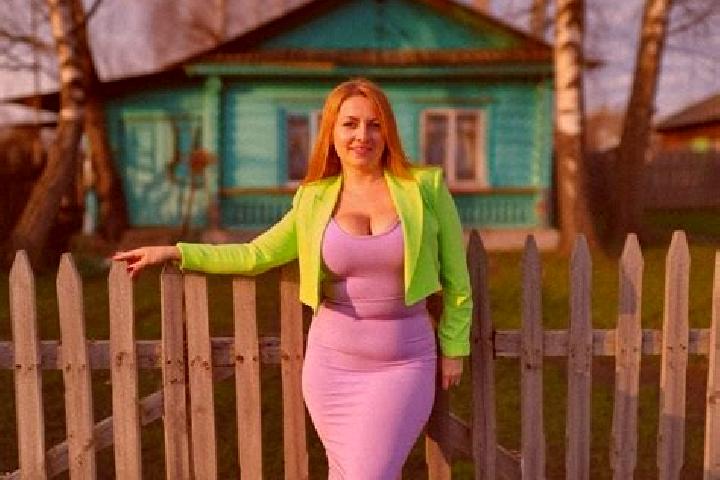 Ariana, 31 — Escort in Ivanovskoye, Russia