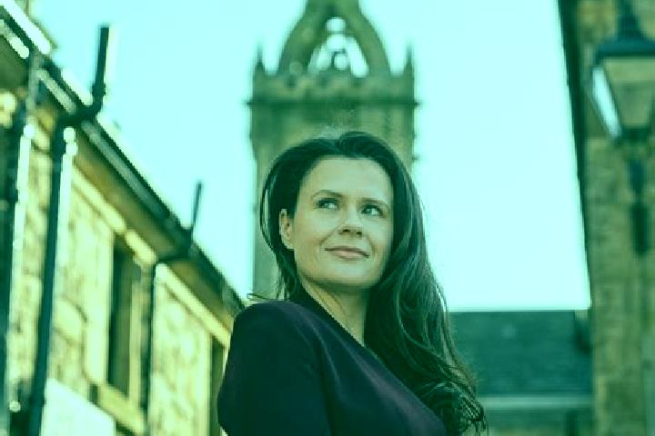 Ariana, 31 — Escort in West Kilbride, United Kingdom