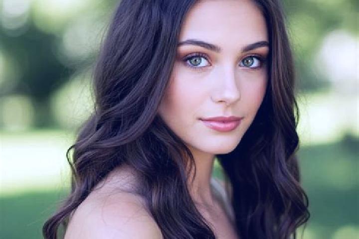 Ariana, 32, a chestnut hazel-eyed mixed companion based in Greers Ferry. Offering Couples, Girlfriend Experience, Striptease. Available for incall and outcal...